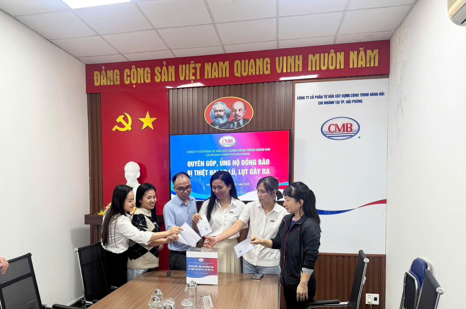 CMB – TỔ CHỨC QUYÊN GÓP, ỦNG HỘ ĐỒNG BÀO BỊ THIỆT HẠI DO BÃO, LŨ LỤT GÂY RA