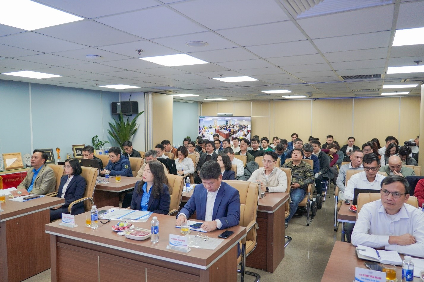 CMB- TỔNG KẾT CÔNG TÁC XÂY DỰNG ĐẢNG, SẢN XUẤT KINH DOANH NĂM 2025 VÀ TRIỂN KHAI NHIỆM VỤ NĂM 2026