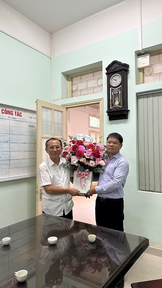 CMB CHÚC MỪNG 42 NĂM NGÀY NHÀ GIÁO VIỆT NAM
