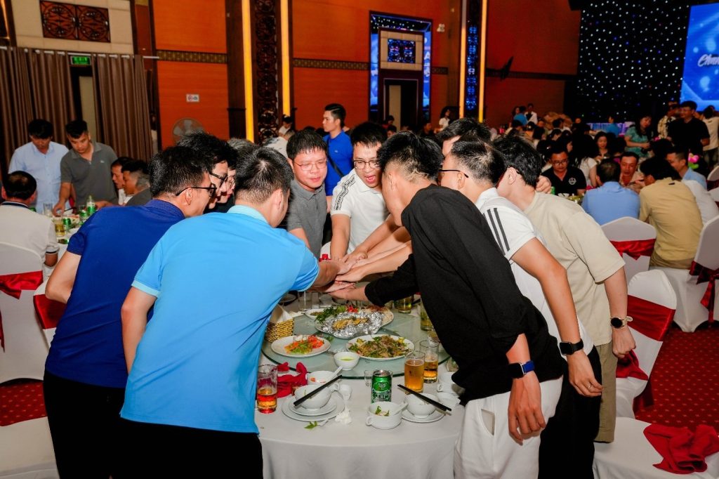 CMB – TỔ CHỨC THAM QUAN NGHỈ MÁT CHO CÁN BỘ CÔNG NHÂN VIÊN NĂM 2025