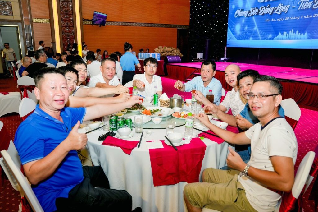 CMB – TỔ CHỨC THAM QUAN NGHỈ MÁT CHO CÁN BỘ CÔNG NHÂN VIÊN NĂM 2025