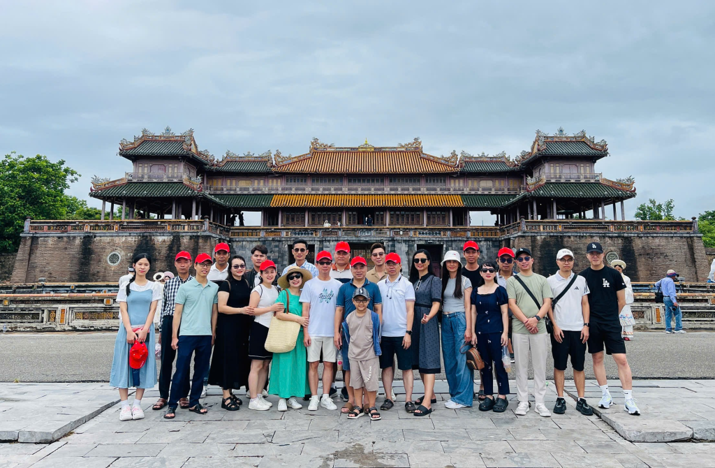 CMB – TỔ CHỨC THAM QUAN NGHỈ MÁT CHO CÁN BỘ CÔNG NHÂN VIÊN NĂM 2025