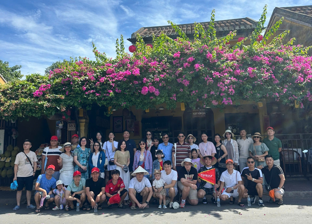 CMB – TỔ CHỨC THAM QUAN NGHỈ MÁT CHO CÁN BỘ CÔNG NHÂN VIÊN NĂM 2025