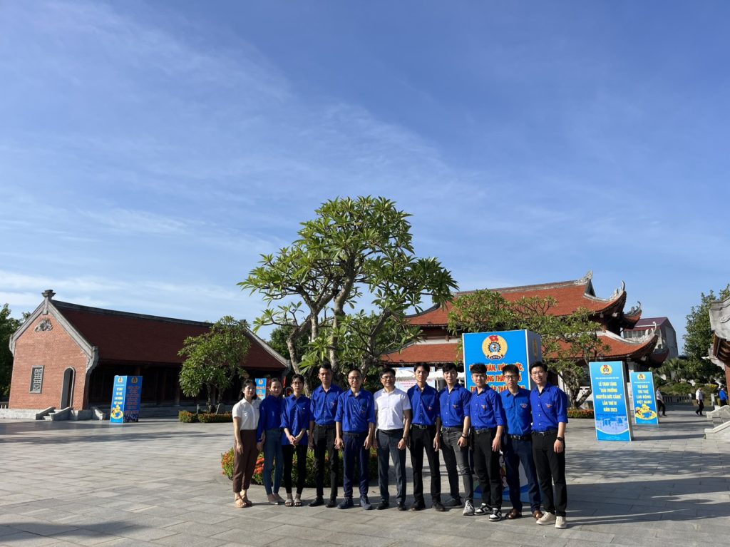 CÔNG TY CỔ PHẦN TƯ VẤN XÂY DỰNG CÔNG TRÌNH HÀNG HẢI DÂNG HƯƠNG TƯỞNG NHỚ CÁC ANH HÙNG LIỆT SĨ