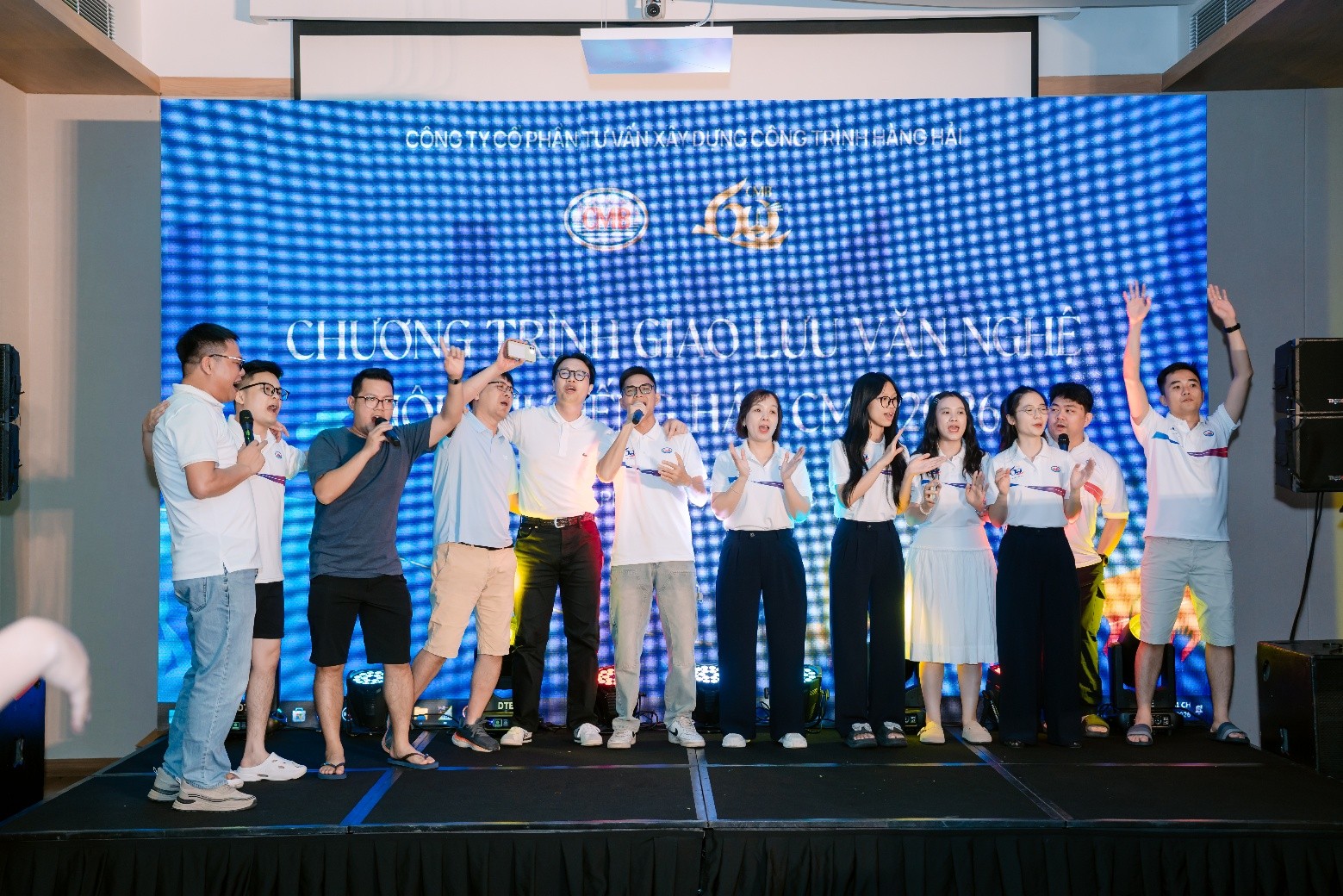 CMB TỔ CHỨC CHƯƠNG TRÌNH THAM QUAN, NGHỈ MÁT