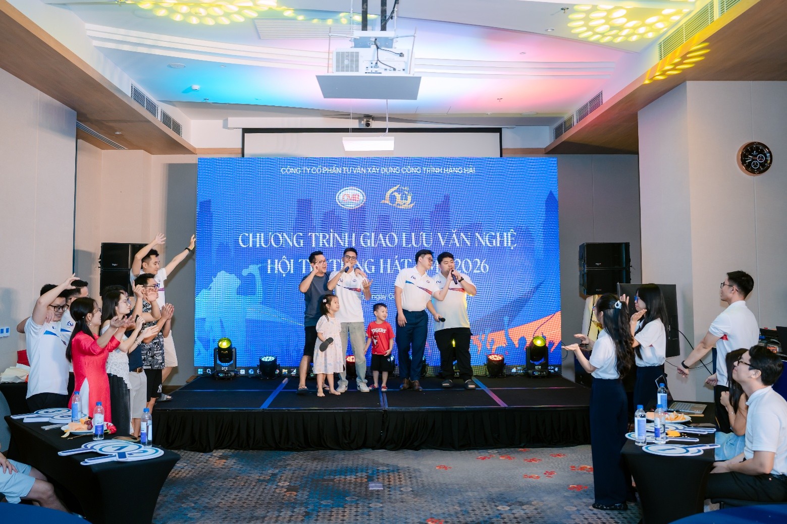 CMB TỔ CHỨC CHƯƠNG TRÌNH THAM QUAN, NGHỈ MÁT
