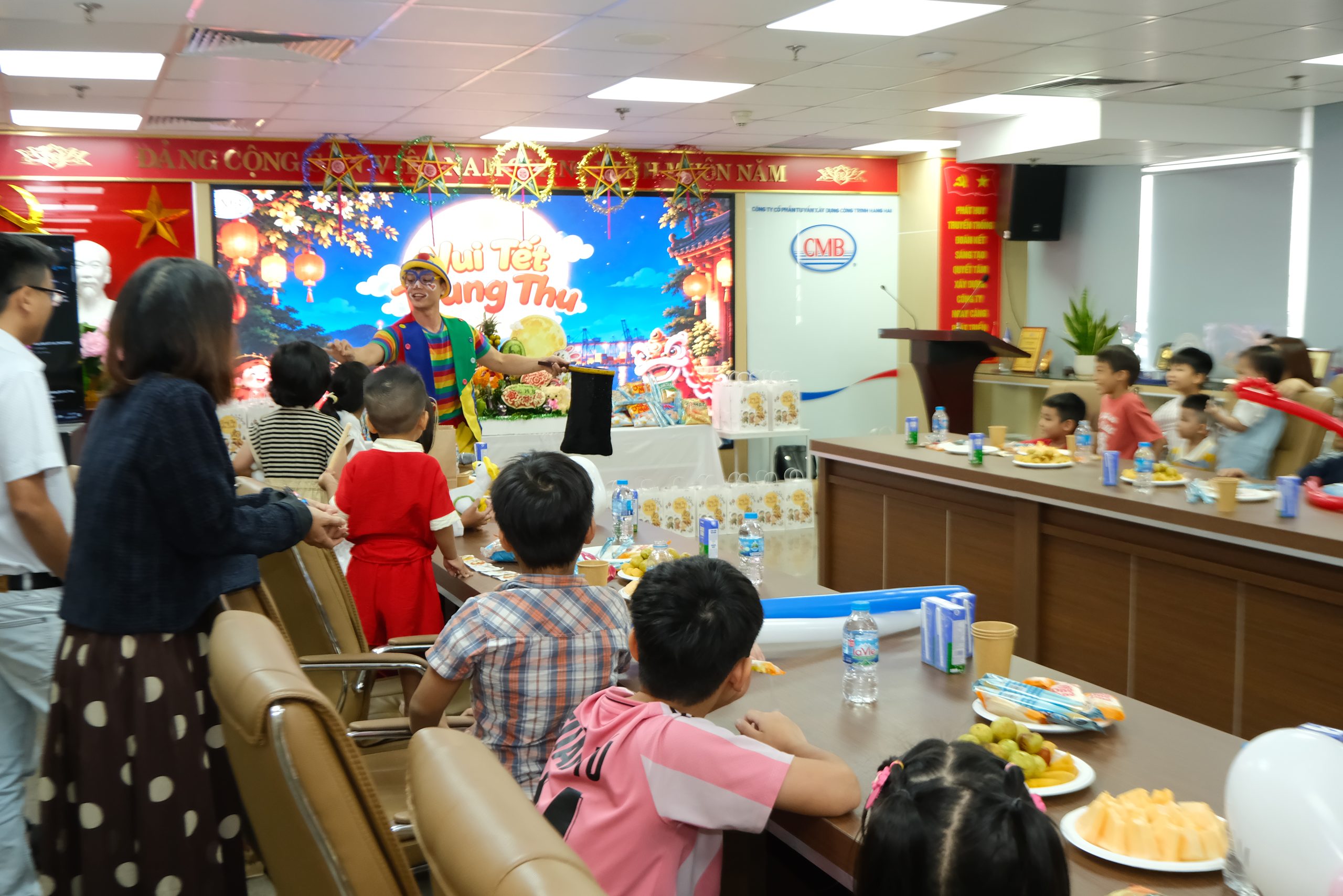 CMB TỔ CHỨC CHƯƠNG TRÌNH VUI TẾT TRUNG THU NĂM 2026