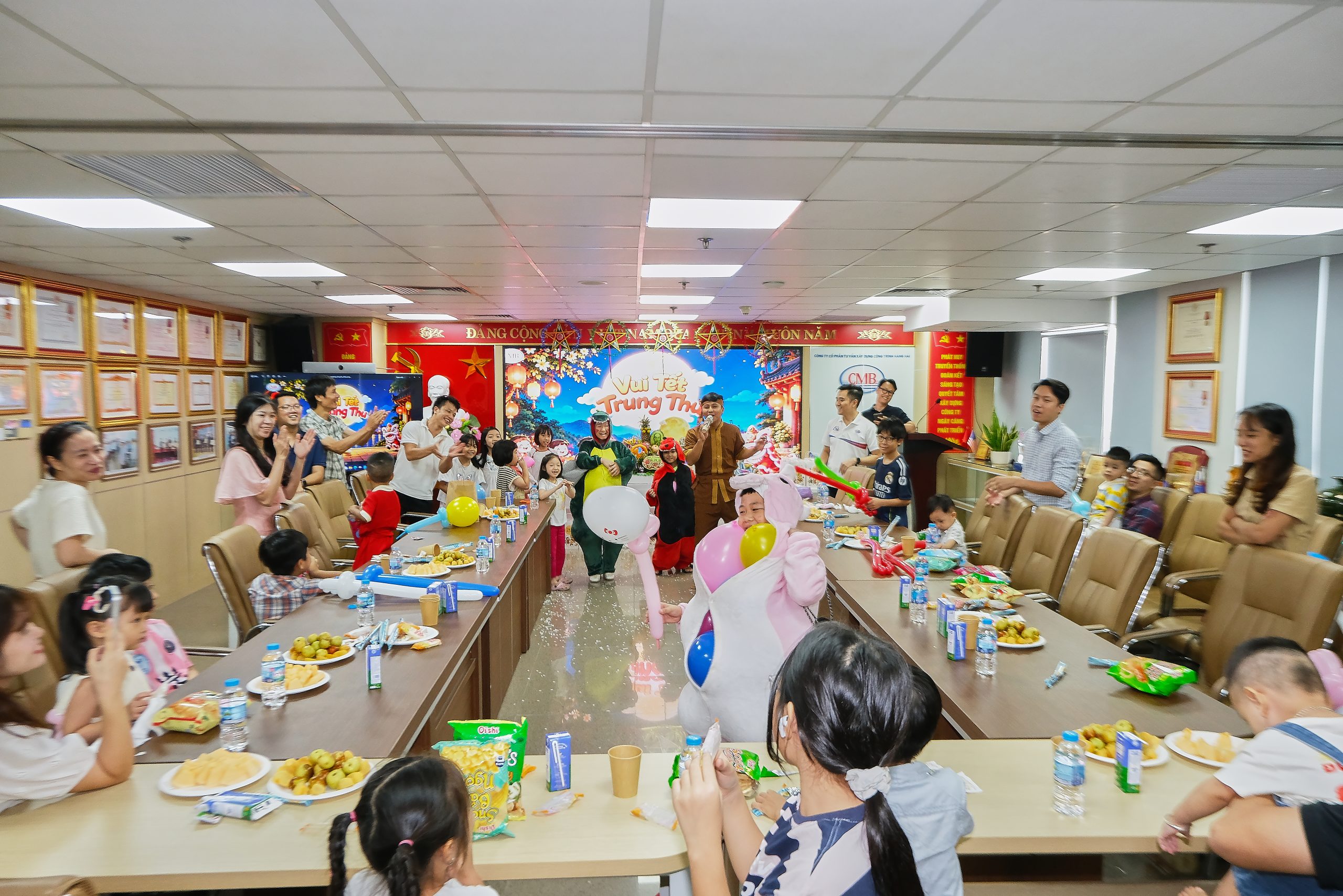 CMB TỔ CHỨC CHƯƠNG TRÌNH VUI TẾT TRUNG THU NĂM 2026