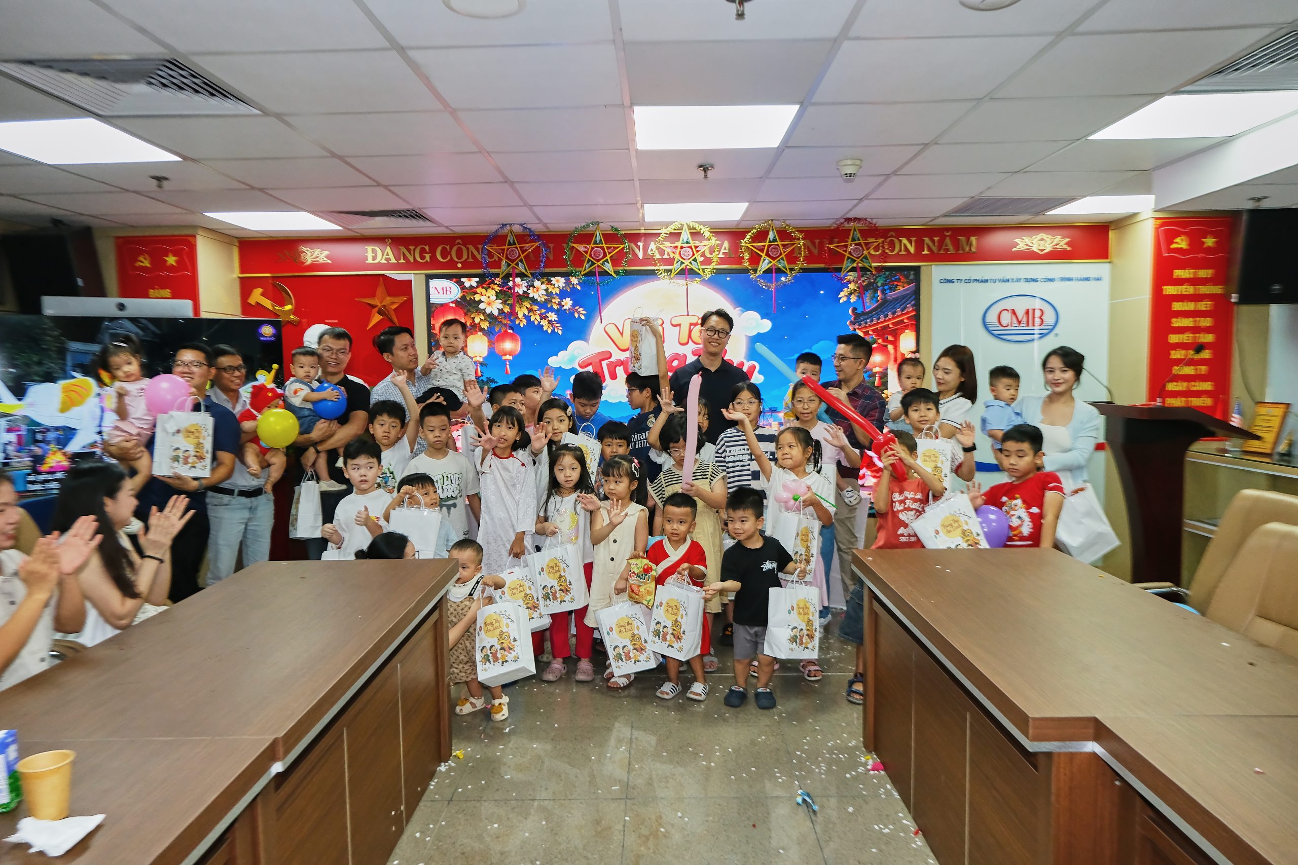 CMB TỔ CHỨC CHƯƠNG TRÌNH VUI TẾT TRUNG THU NĂM 2026