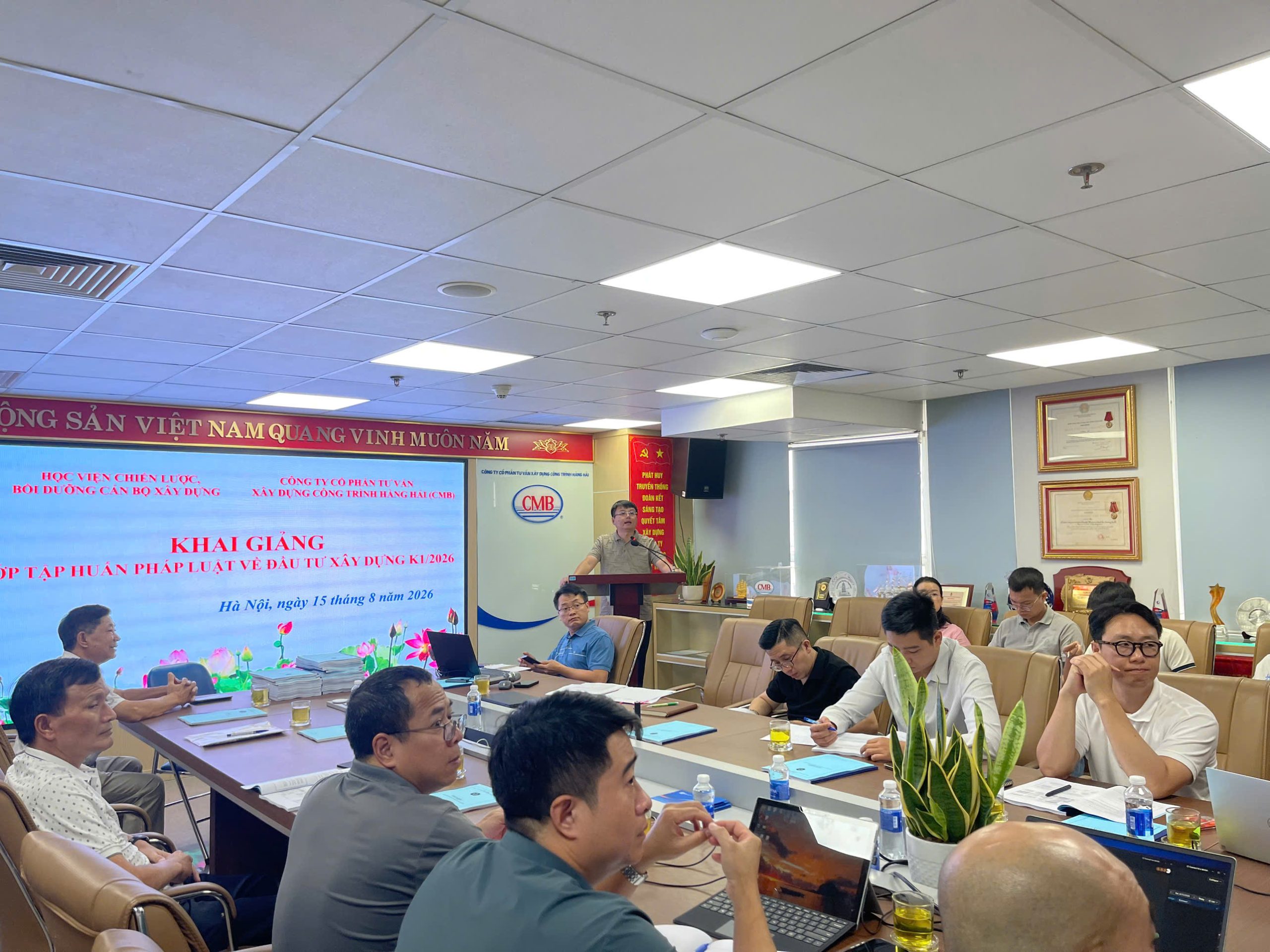 CMB TỔ CHỨC LỚP HỌC CẬP NHẬT, BỔ SUNG KIẾN THỨC VỀ ĐẦU TƯ XÂY DỰNG NĂM 2026