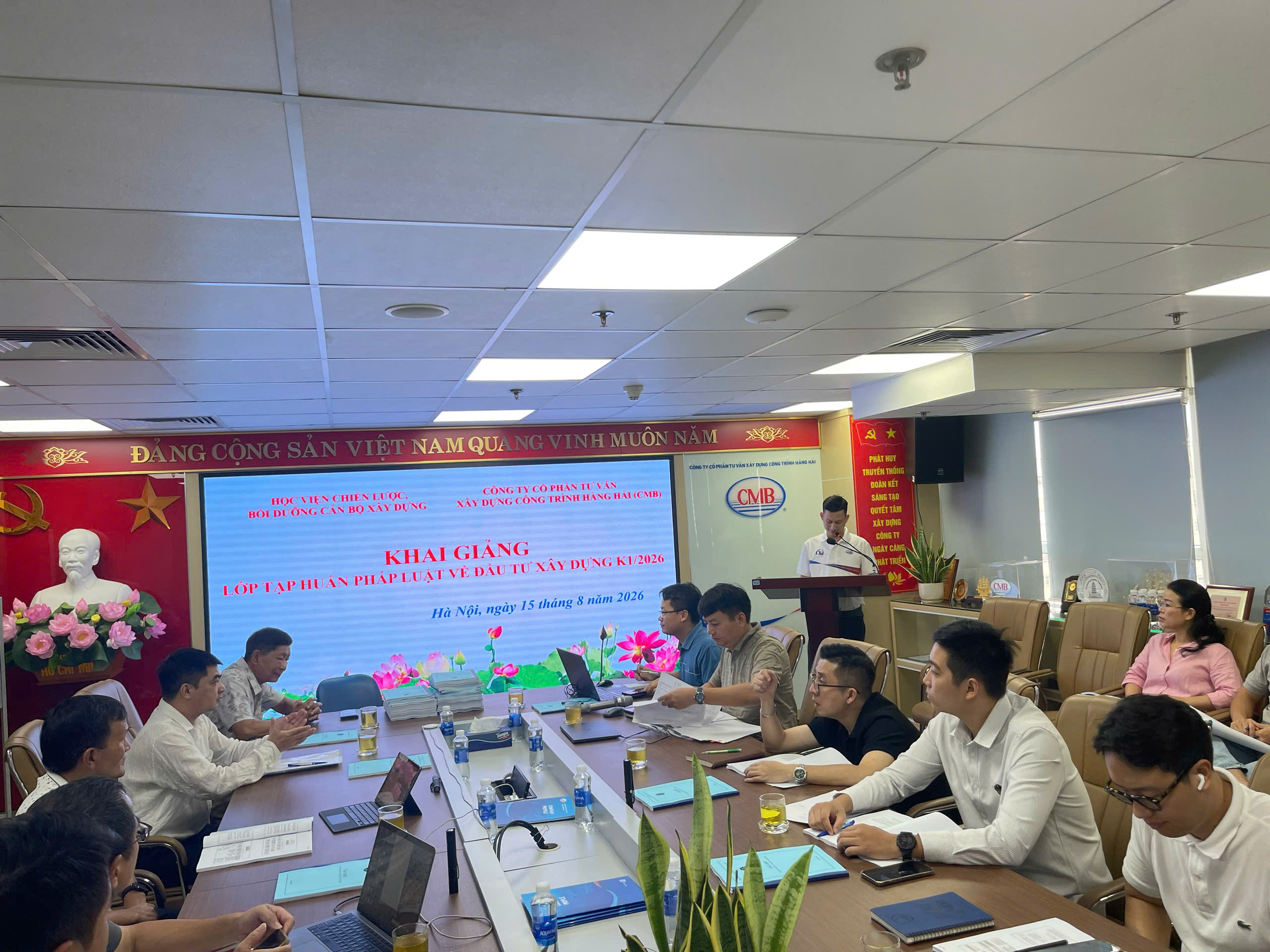 CMB TỔ CHỨC LỚP HỌC CẬP NHẬT, BỔ SUNG KIẾN THỨC VỀ ĐẦU TƯ XÂY DỰNG NĂM 2026